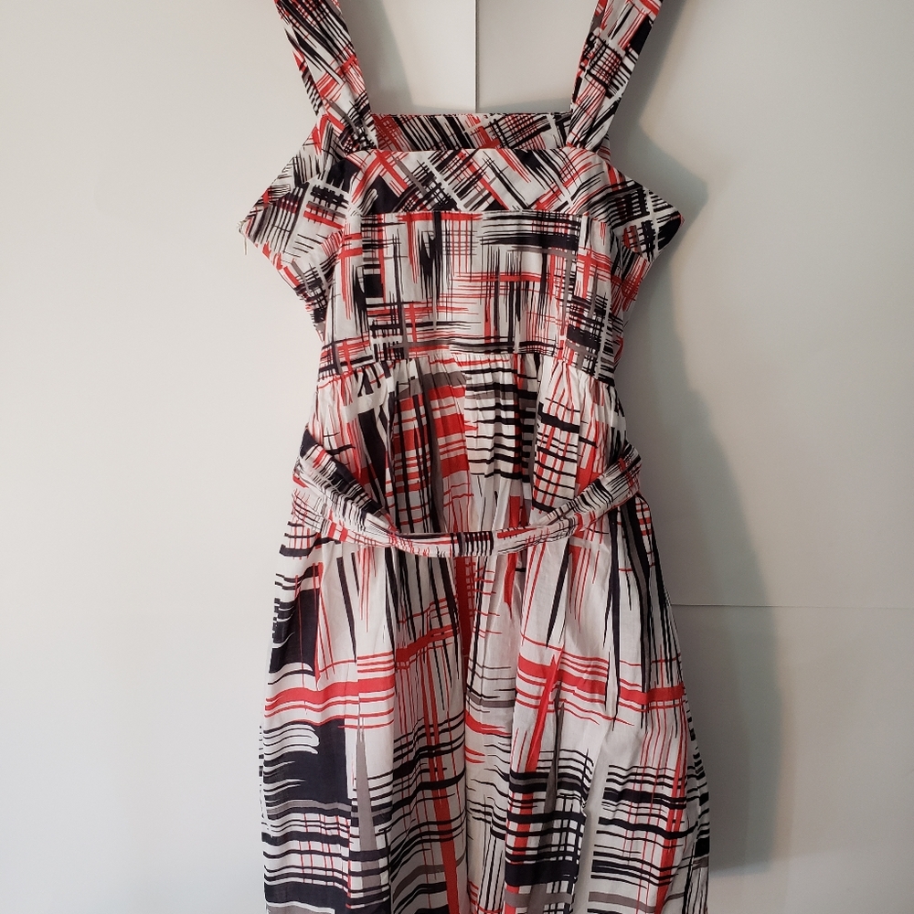 Kensie White, Black, and Red Dress with Belt